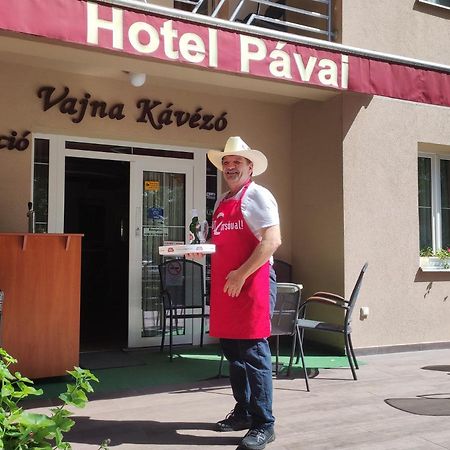 Hotel Pavai Hajdúszoboszló Exteriör bild